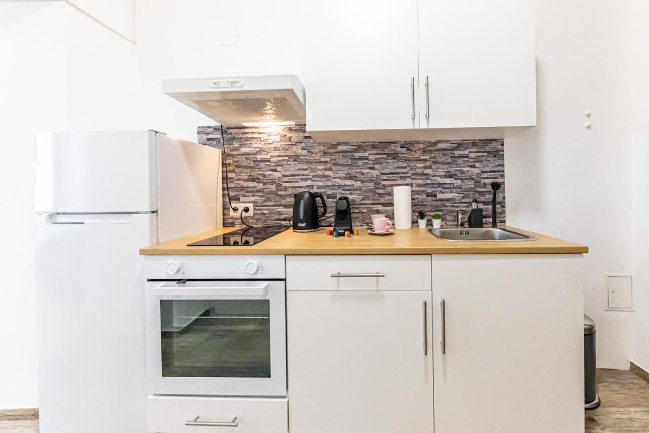 Premium City Apartment Close To Metro U2 & Vienna Congress Center Bagian luar foto